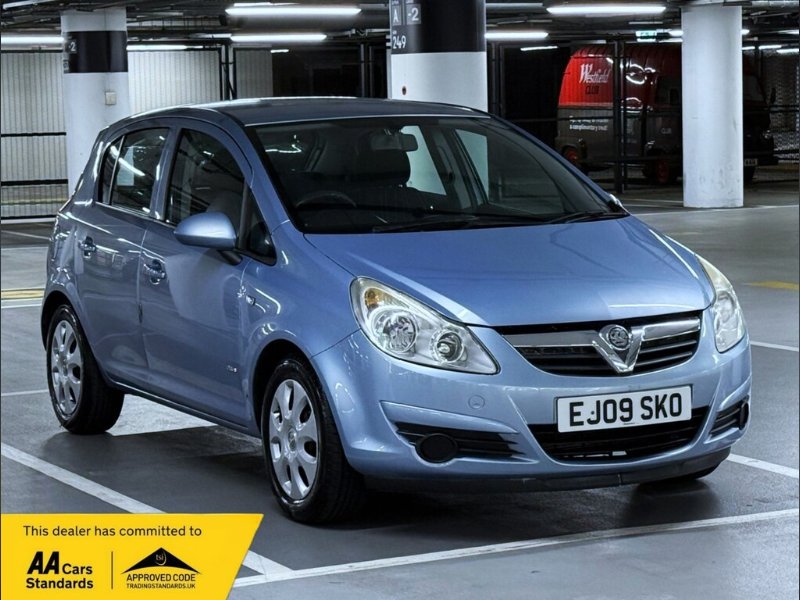 2009 CORSA 1.4I 16V CLUB HATCHBACK 5DR PETROL AUTOMATIC 158 G KM, 89 BHP... photo